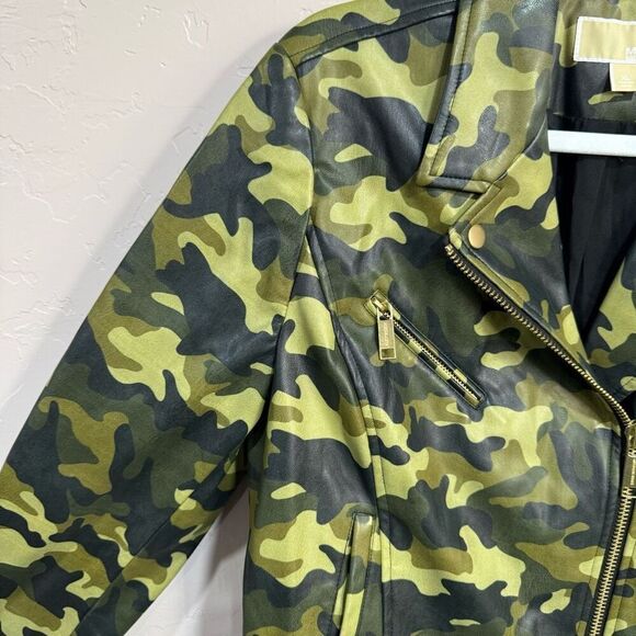MICHAEL KORS Camo Moto Faux Leather Jacket - Picture 4 of 8